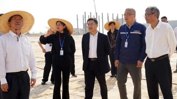 钦州市市长、自贸区钦州港片区管委主任 王雄昌调研球盟会钦州产业基地