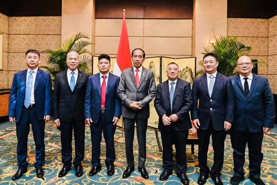 印尼总统商务圆桌会议在成都召开，球盟会股份董事长邓伟明受邀参会并发言